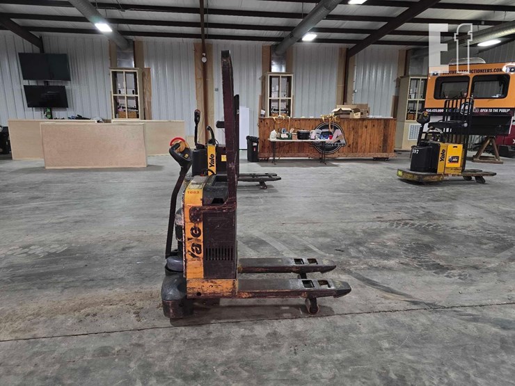 2009-yale-mpb040e-image-6