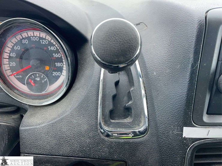 2015-ram-c/v-image-16