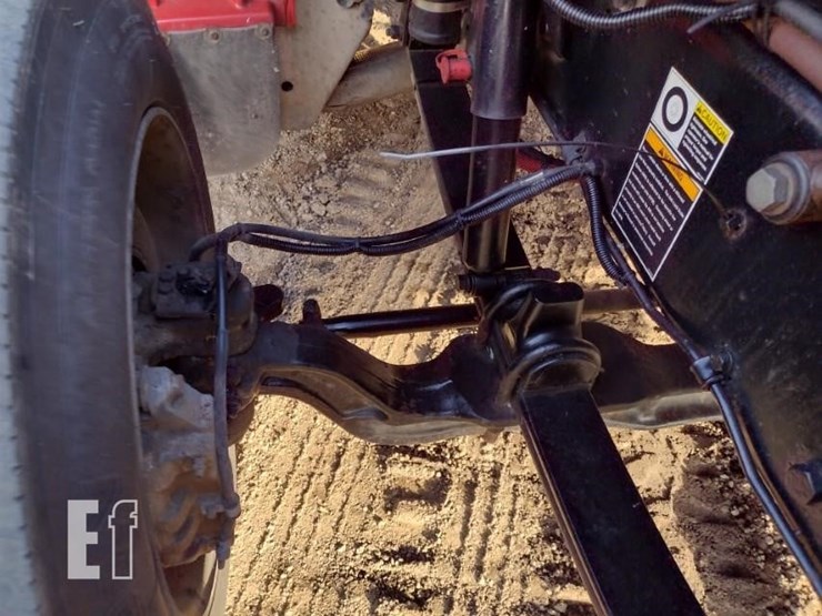 peterbilt-330-image-19