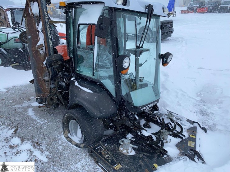 2014-jacobs-lf550-mower-2014-jacobsen-lf550-image-3