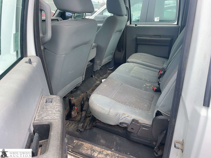 2011-ford-f250-image-35