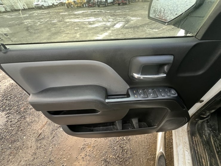 2016-chevrolet-silverado-1500-image-23