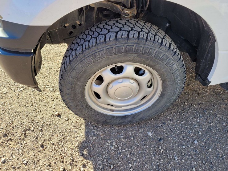 2018-ford-f150-xl-image-14