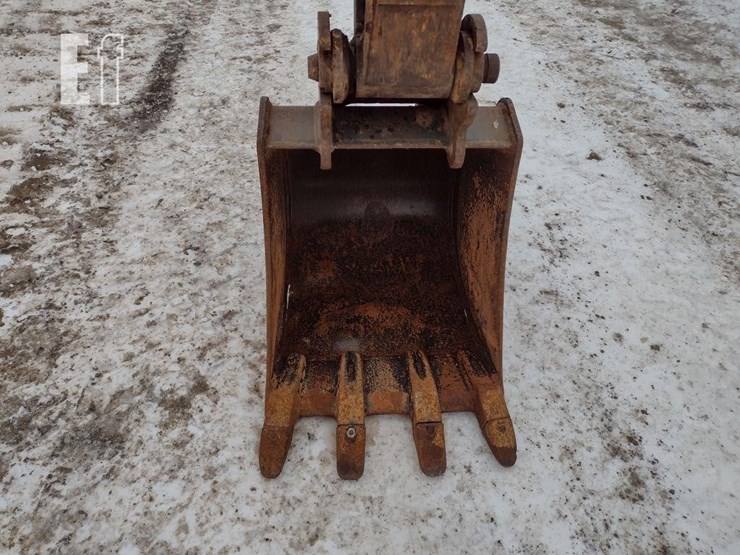 2016-deere-35g-image-14