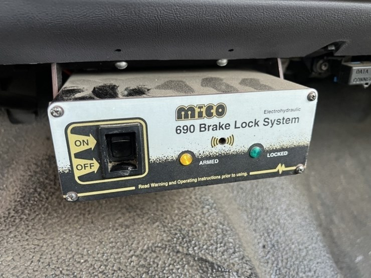 1996-ford-f350-image-33