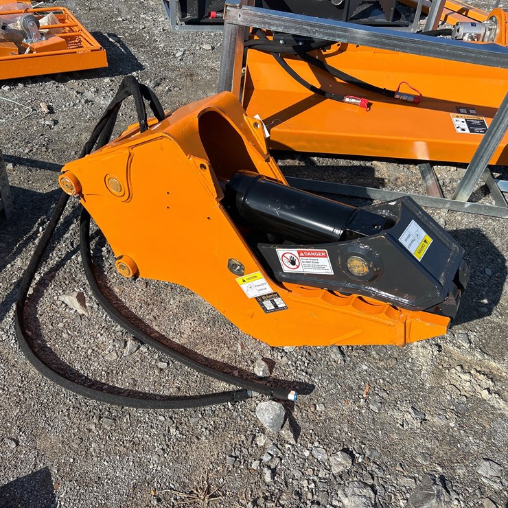 #29 • WOLVERINE EHP-11-8T EXCAVATOR HYDRAULIC CLAMP