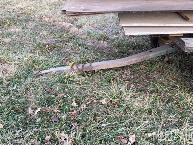 16ft.-hay-rack-on-running-gear-image-10