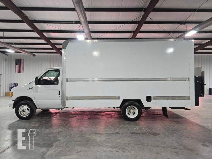 2006-ford-e350-sd-image-5