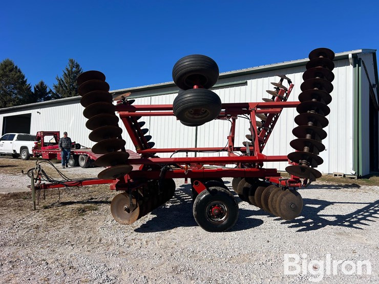 case-ih-3950-image-8