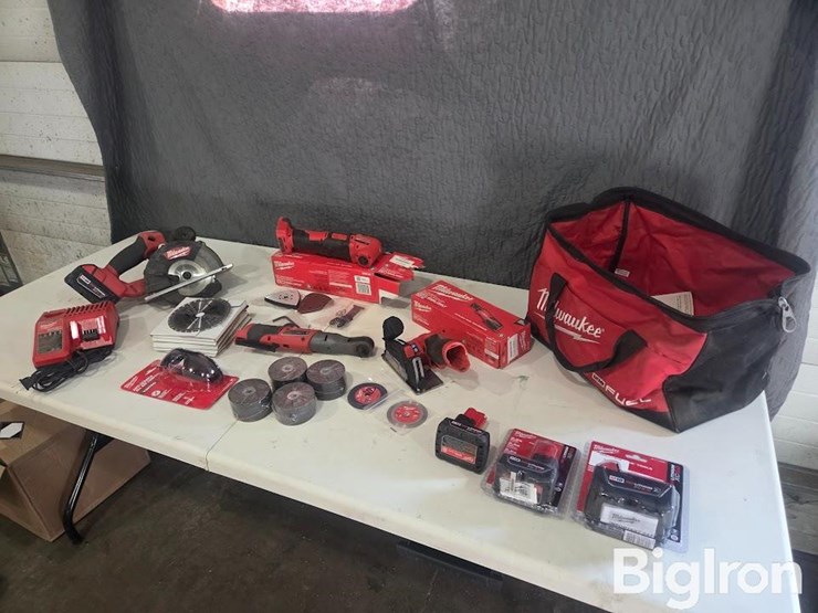 milwaukee-battery-operated-hand-tools-image-1