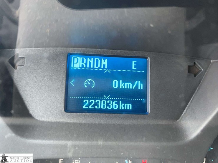 2017-ford-transit-image-15