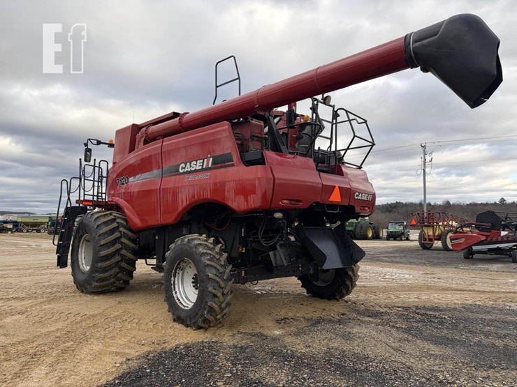 2012-case-ih-7120-image-3