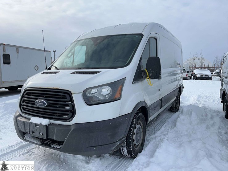 2016-ford-transit-image-1