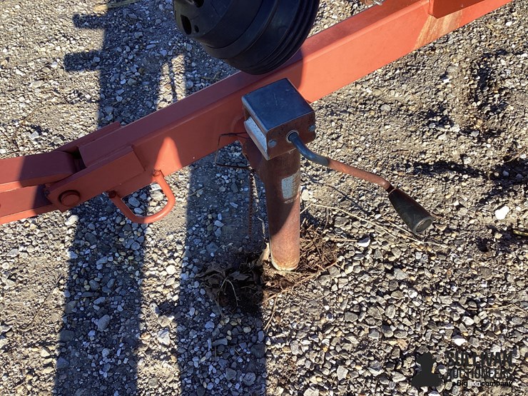 hutchinson-/mayrath-swing-away-auger-image-11