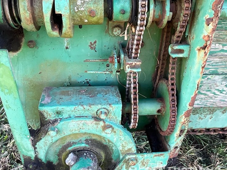 john-deere-manure-spreader-image-25