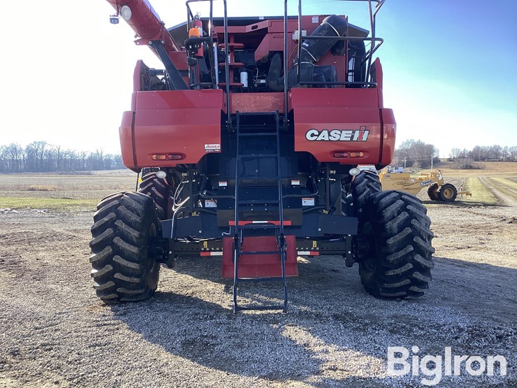 2012-case-ih-8120-image-9