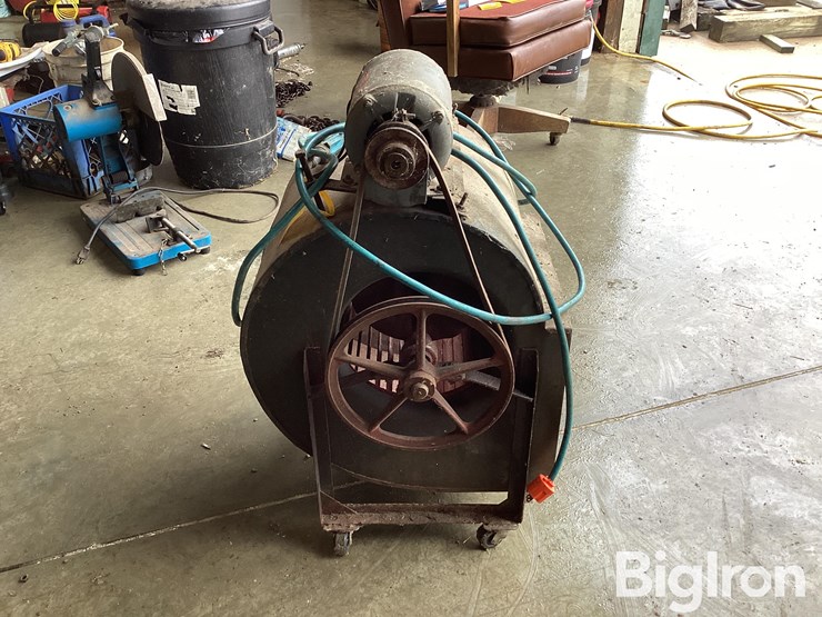 shop-fan-on-wheels-image-4