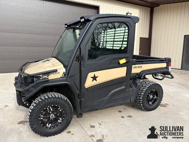 2022-john-deere-xuv835m-4x4-utv-image-1