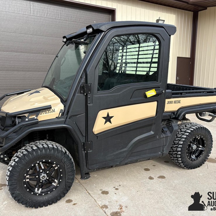 2022 John Deere XUV835M 4x4 UTV