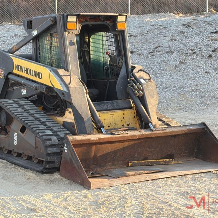 2006 NEW HOLLAND C185
