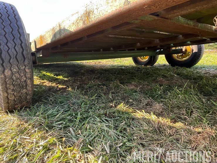 john-deere-implement-trailer-image-25
