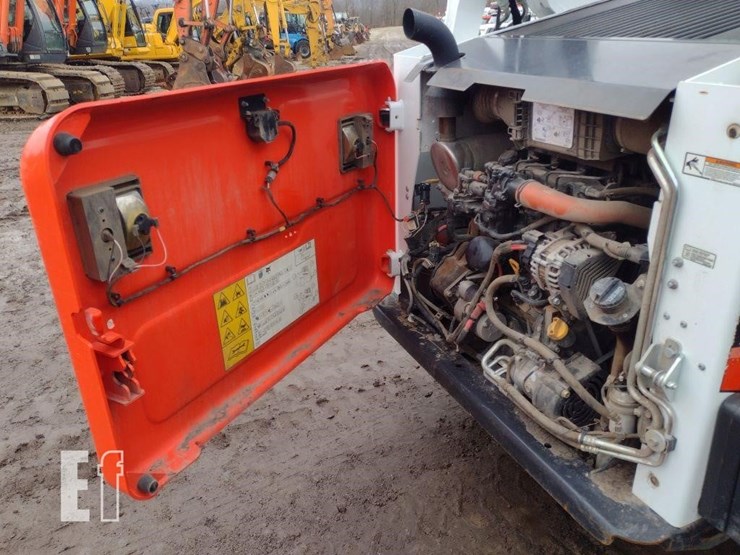 2022-bobcat-t595-image-37