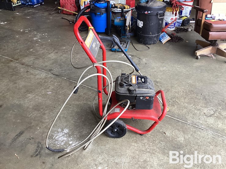troy-bilt-2400psi-power-washer-image-4