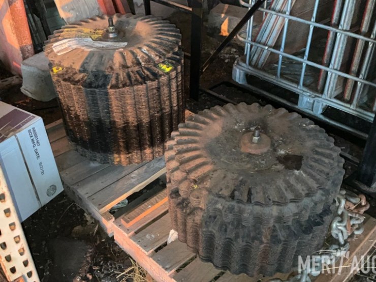 pallet-of-kuhn-krause-parts-image-1