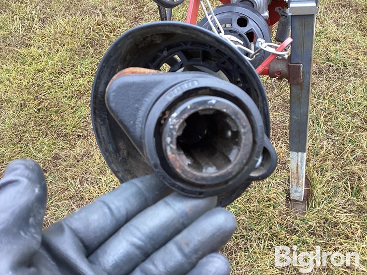 hutchinson-/mayrath-swing-away-auger-image-11