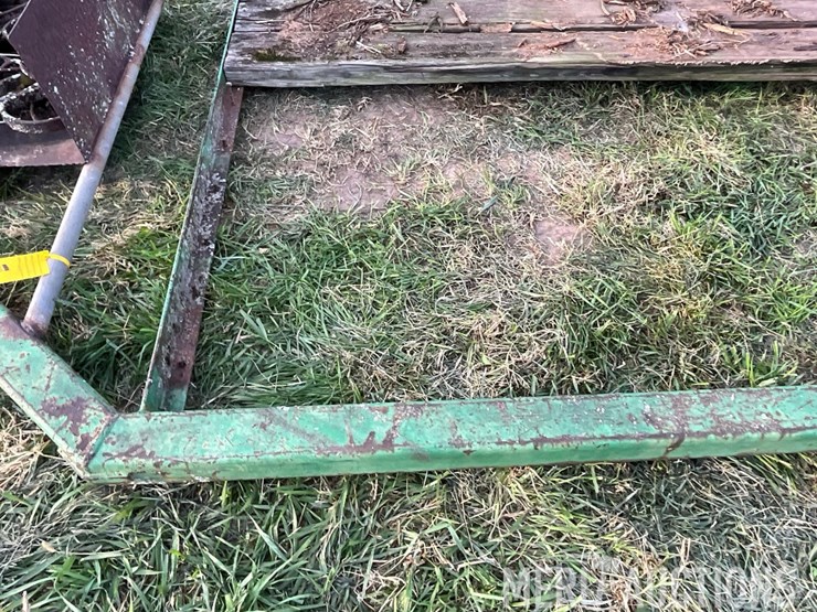 john-deere-implement-trailer-image-12