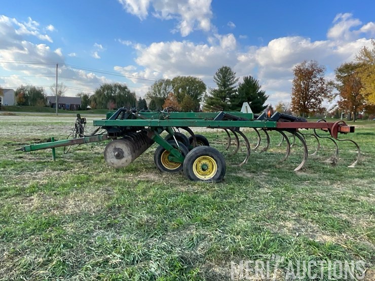 john-deere-714-image-2