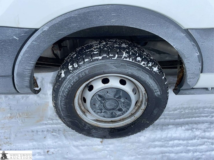 2016-ford-transit-image-63