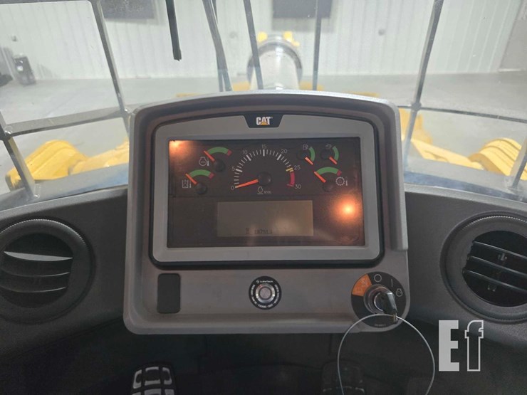 caterpillar-966m-image-13