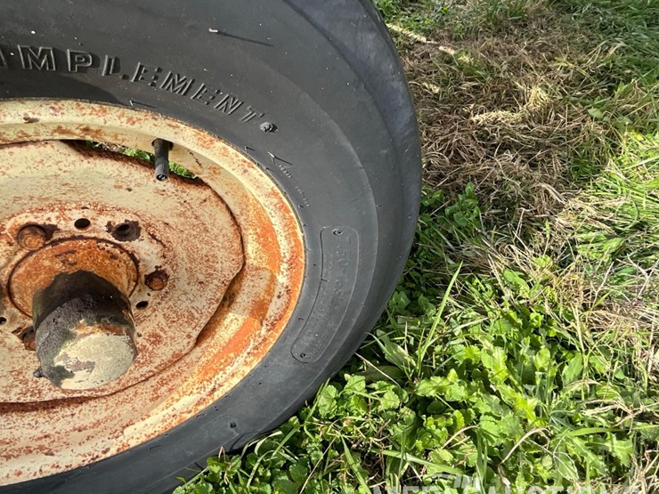 hay-rack-on-running-gear-image-16