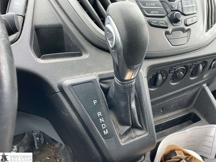 2017-ford-transit-image-17