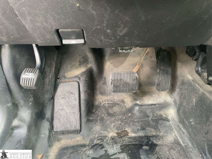 2014-ford-explorer-image-20