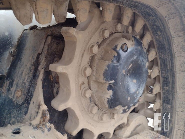 2017-bobcat-t595-image-23