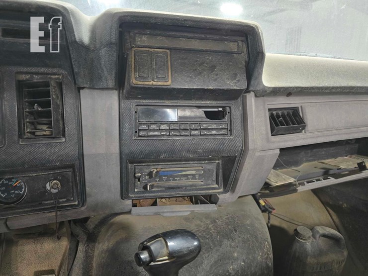 1998-ford-f800-image-13