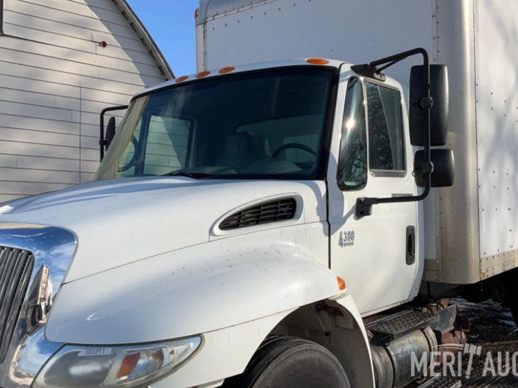 2007-international-durastar-4300-image-12