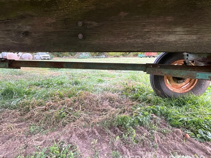 hay-rack-on-running-gear-image-43