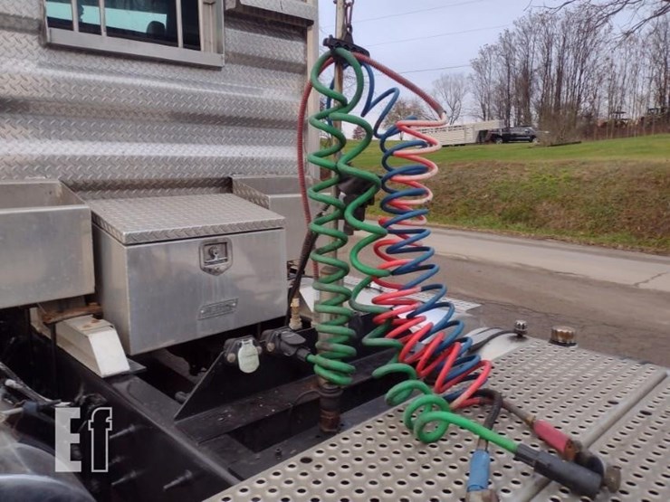 international-hx520-image-29