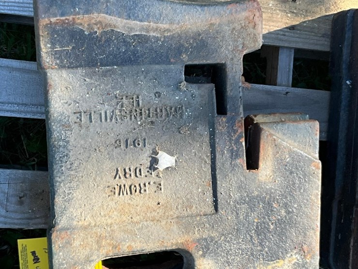 (3)-ih-suitcase-weights-image-1