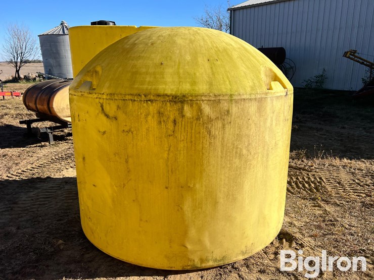 snyder-industries-1600-gal-poly-tank-image-2