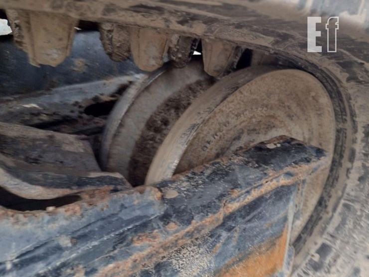 2017-bobcat-t595-image-35