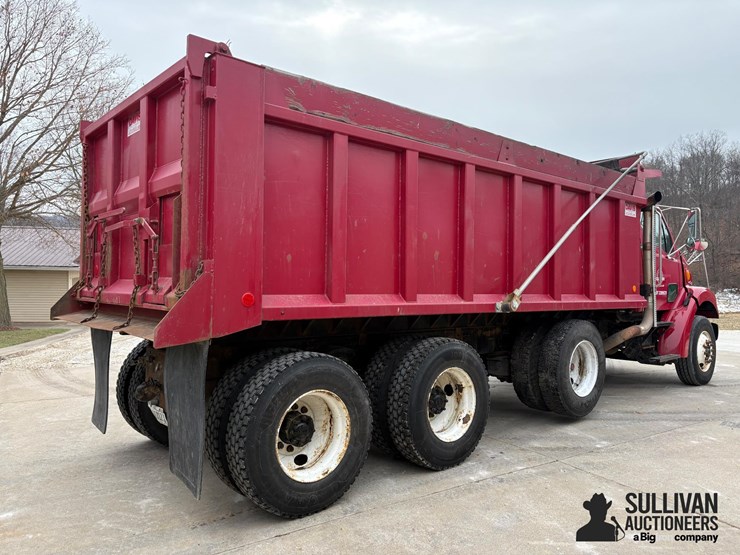 2001-sterling-lt7501-image-5