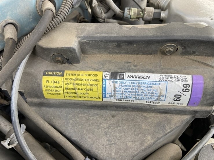 1996-chevrolet-astro-image-36