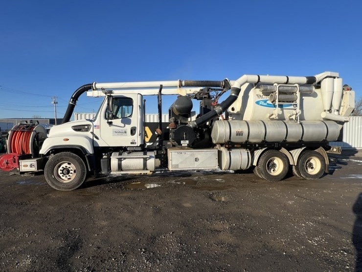 2014-vactor-2100-image-7