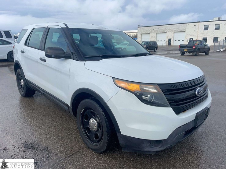 2014-ford-explorer-image-7