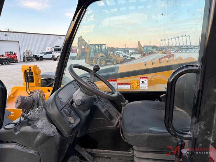 2016-jcb-510-56-image-12