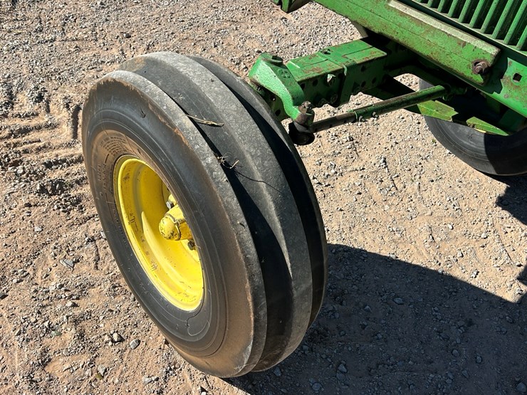 1982-john-deere-4040-image-16